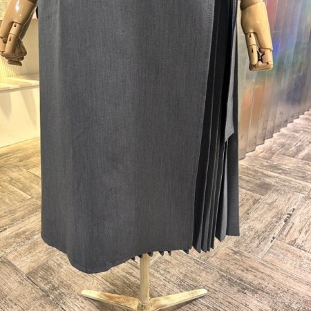 플리츠 랩 롱 스커트