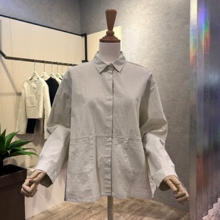 포켓 백 셔링 라인 블라우스