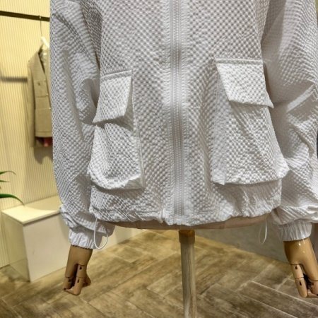 엠보싱 하이넥 집업 점퍼