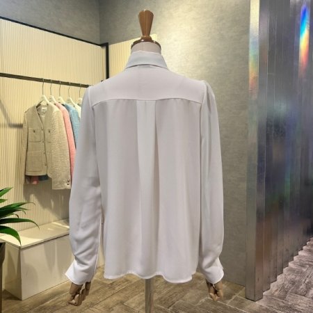 퍼프 소매 리본 블라우스