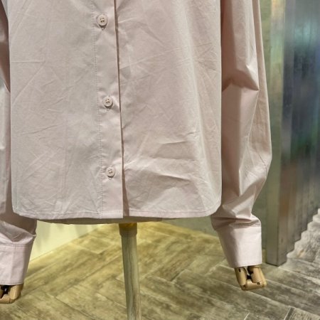 크롭 자수 마크 셔츠