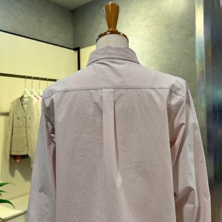 크롭 자수 마크 셔츠