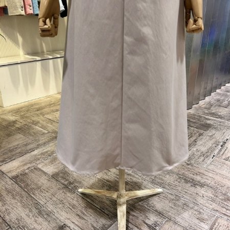 백 밴딩 플리츠 롱 스커트