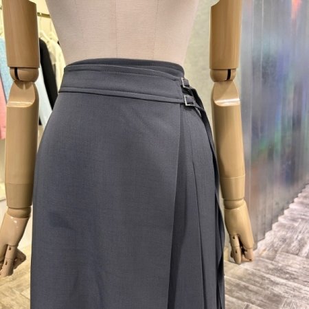 플리츠 벨트 랩 롱 스커트