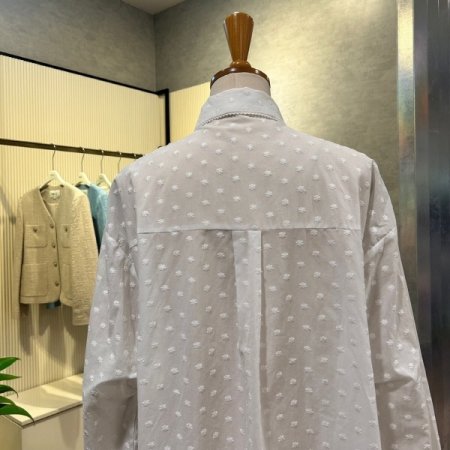 언발 자수 플라워 박시 블라우스