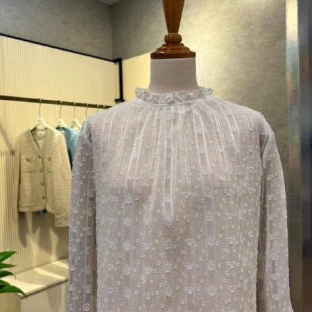 시스루 프릴 넥 펄사 블라우스