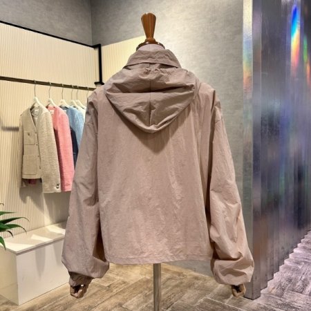 포켓 후드 레터링 점퍼