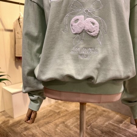 자수 레터링 크롭 티셔츠