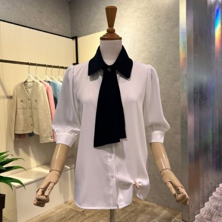 배색 카라 타이 블라우스