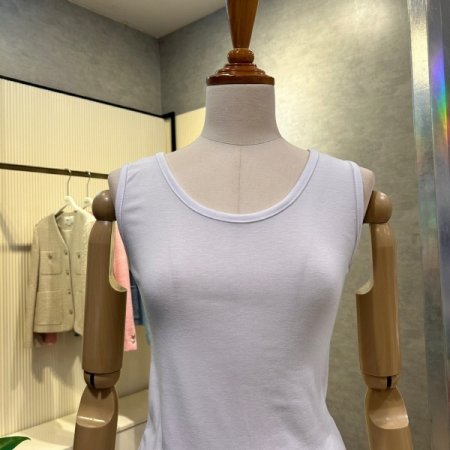 이단 프릴 민소매 티셔츠