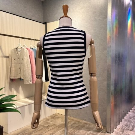 스트라이프 민소매 티셔츠