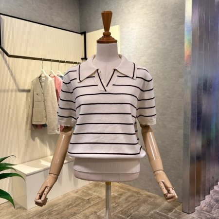 카라 스트라이프 니트
