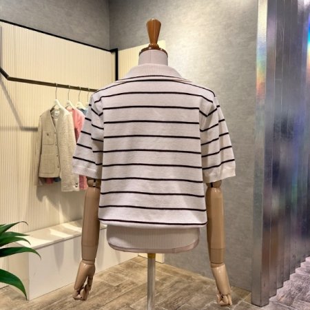 카라 스트라이프 니트