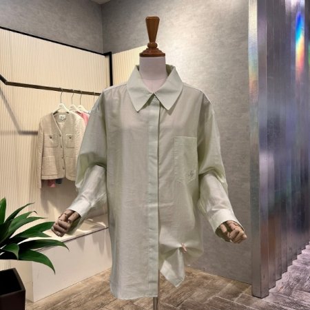 백 스트랩 박시 블라우스