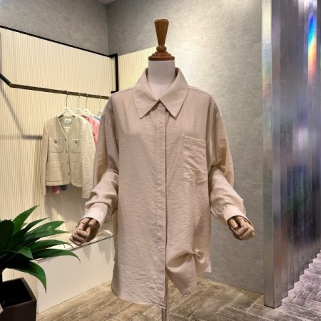 박시 백 스트랩 블라우스