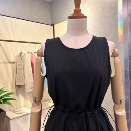 플레어 스트링 민소매 원피스