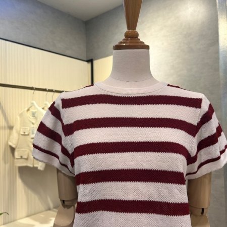 이중 캡소매 배색 니트