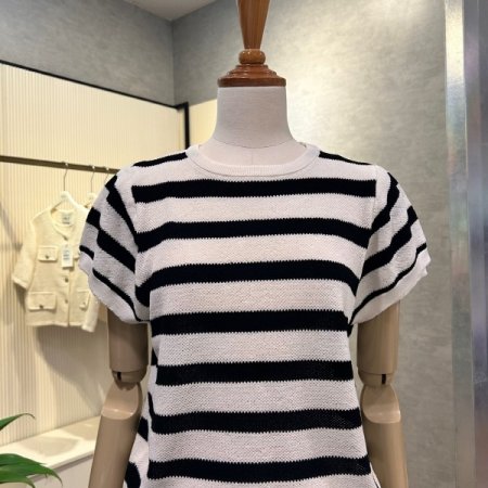 배색 이중 캡소매 니트