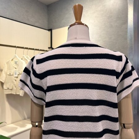 배색 이중 캡소매 니트