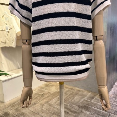 배색 이중 캡소매 니트