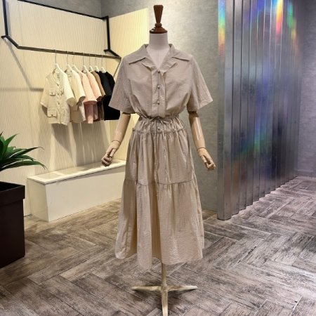 카라 단추 플리츠 롱 원피스