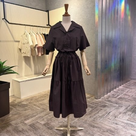 카라 단추 플리츠 롱 원피스