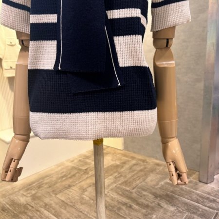 세일러 카라 배색 니트