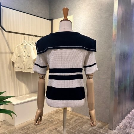 세일러 카라 배색 니트