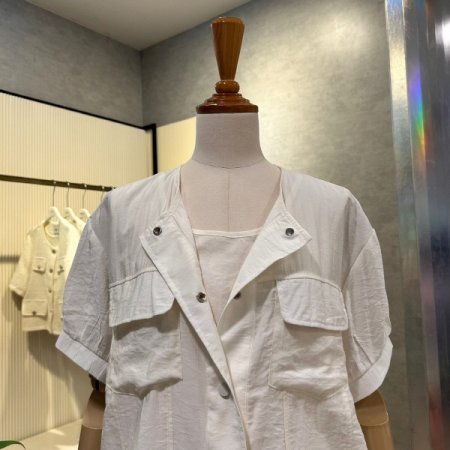 라운드 레이어드 단추 포켓 점퍼