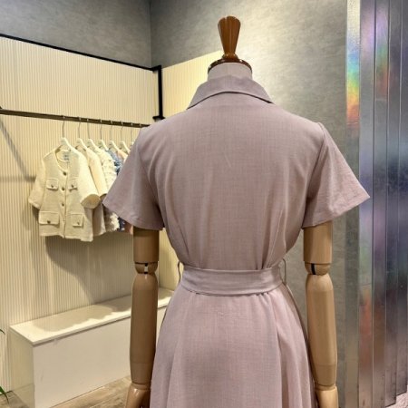 벨티드 다트 카라 단추 원피스