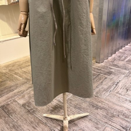 지퍼 폴라 넥 스트랩 롱 원피스