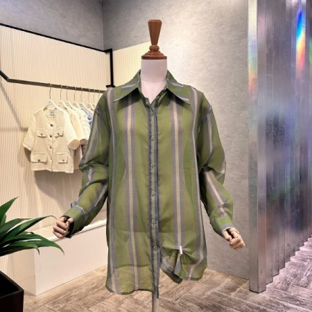 박시 배색 라인 단추 셔츠