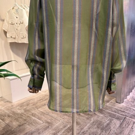 박시 배색 라인 단추 셔츠