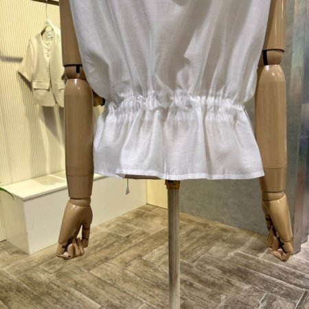 후드 스트랩 캡소매 베스트