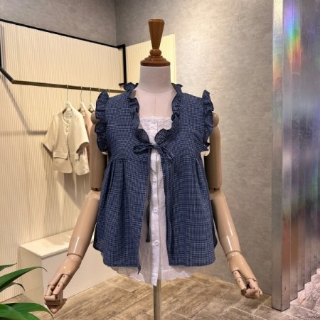 프릴 라인 민소매 레이어드 블라우스