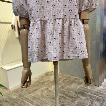 체리 프린트 리본 블라우스