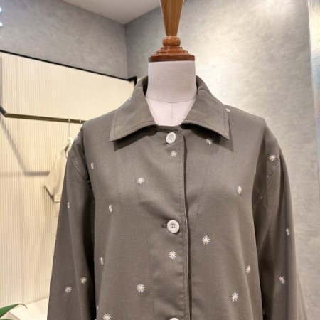 플라워 자수 포켓 박시 자켓