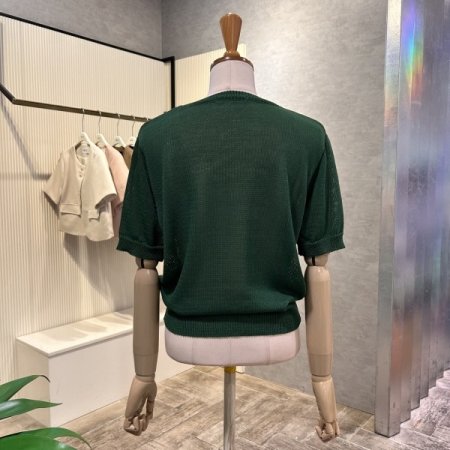 라운드 넥 레터링 니트