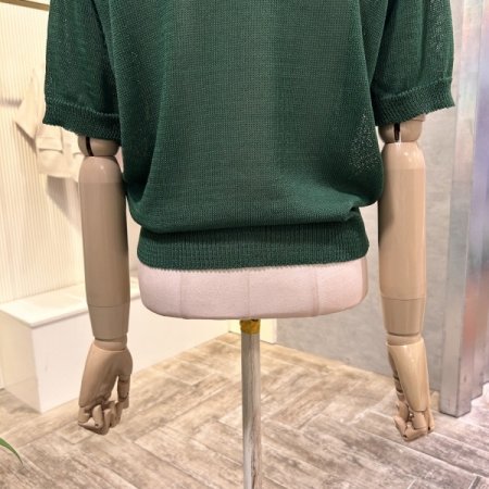 라운드 넥 레터링 니트