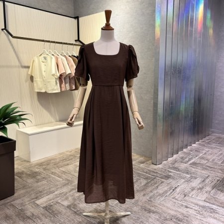 스퀘어넥 퍼프 소매 원피스