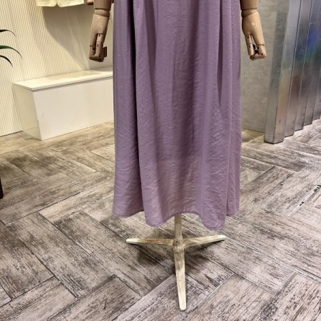 스퀘어넥 퍼프 소매 원피스