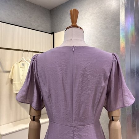 스퀘어넥 퍼프 소매 원피스