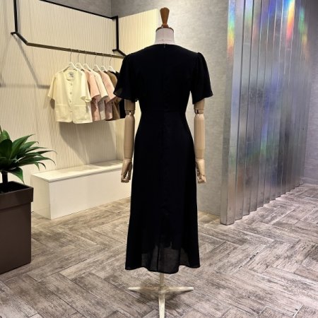 다트 스퀘어넥 퍼프 소매 원피스