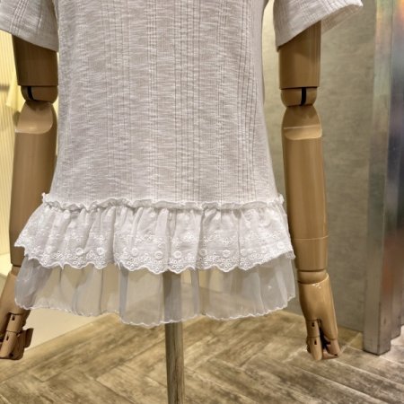 자수 프릴단 라운드 티셔츠