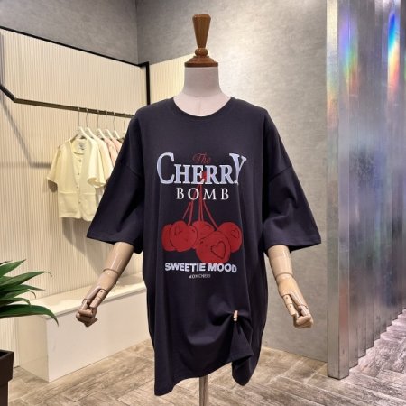 체리 레터링 박시 롱 티셔츠