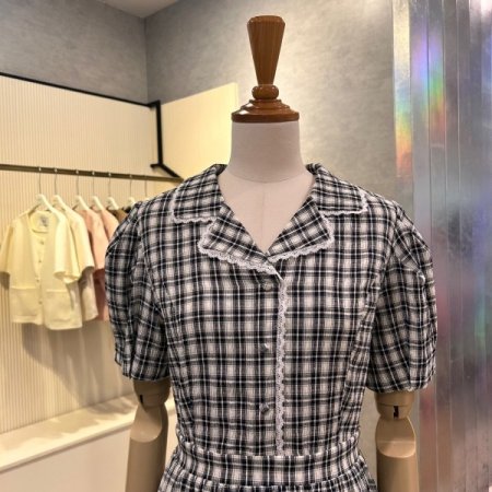 카라 레이스 체크 라인 원피스