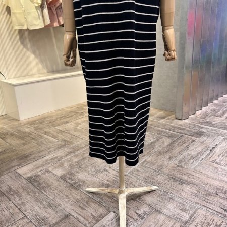 니트 스트라이프 민소매 원피스