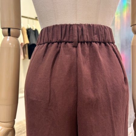 마혼방 백 밴딩 반바지