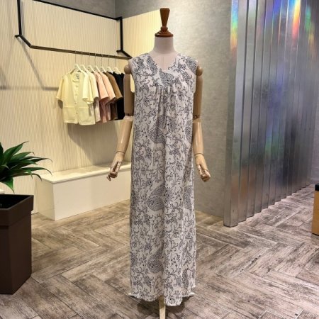 V넥 패턴 민소매 롱 원피스