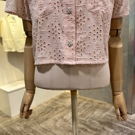 펀칭 크롭 카라 셋업 블라우스